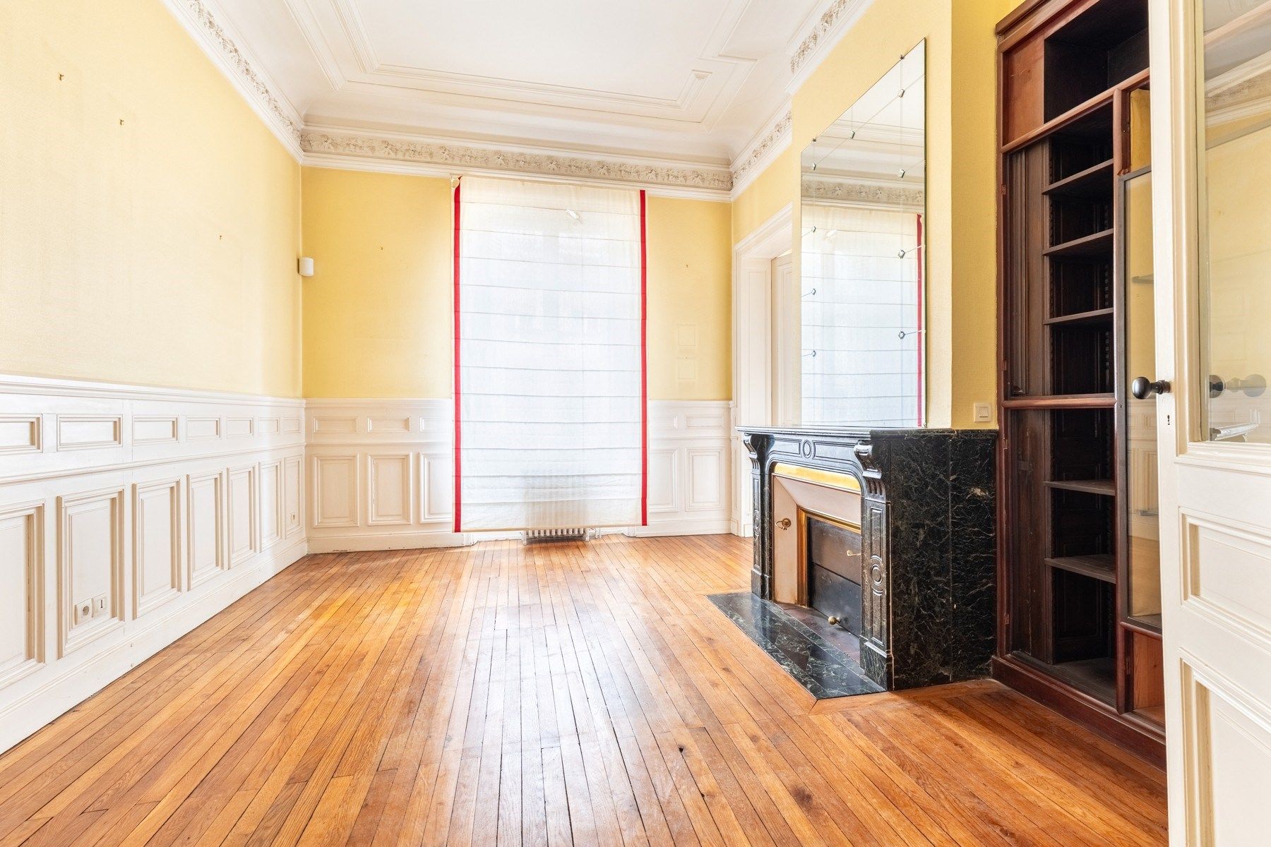 apartment 8 Rooms for sale on BORDEAUX (33000)