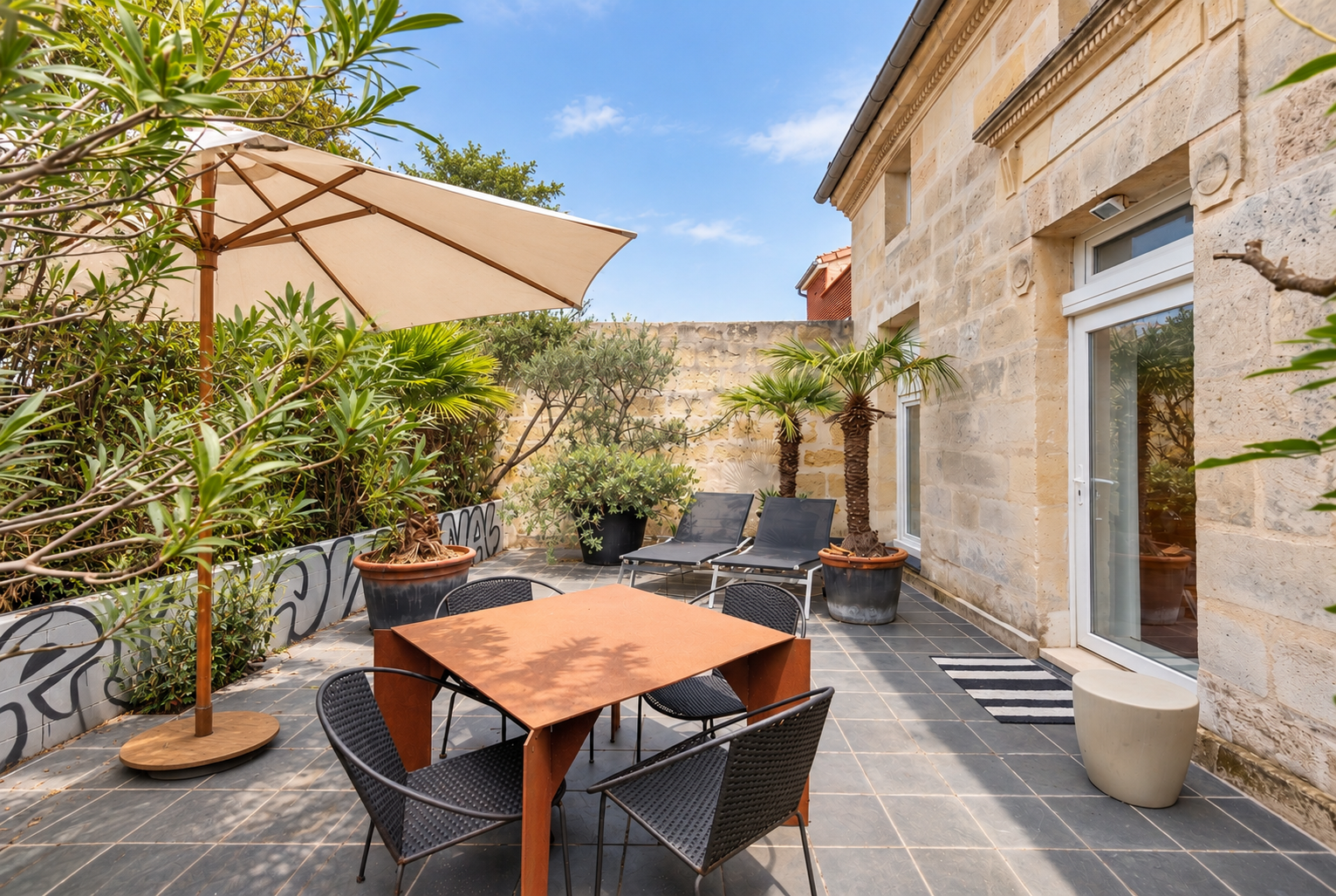 apartment 7 Rooms for sale on BORDEAUX (33000)
