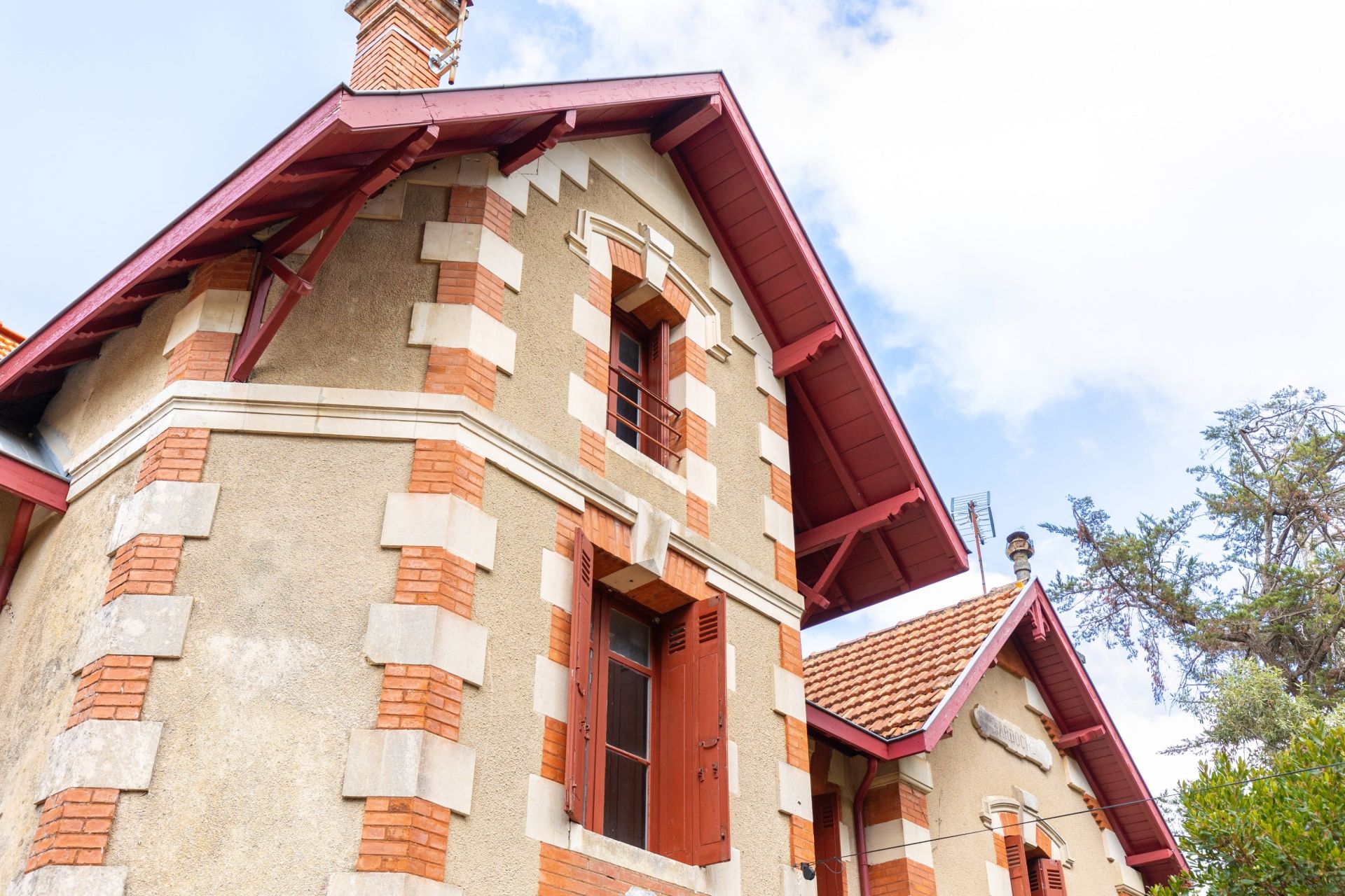 house 15 Rooms for sale on LA TESTE DE BUCH (33260)