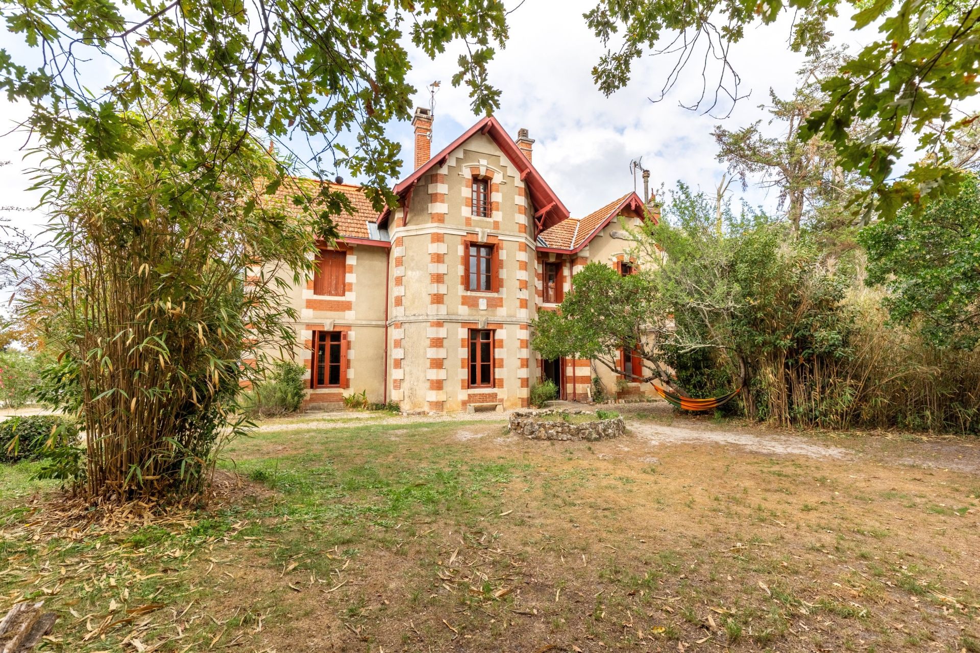 house 15 Rooms for sale on LA TESTE DE BUCH (33260)