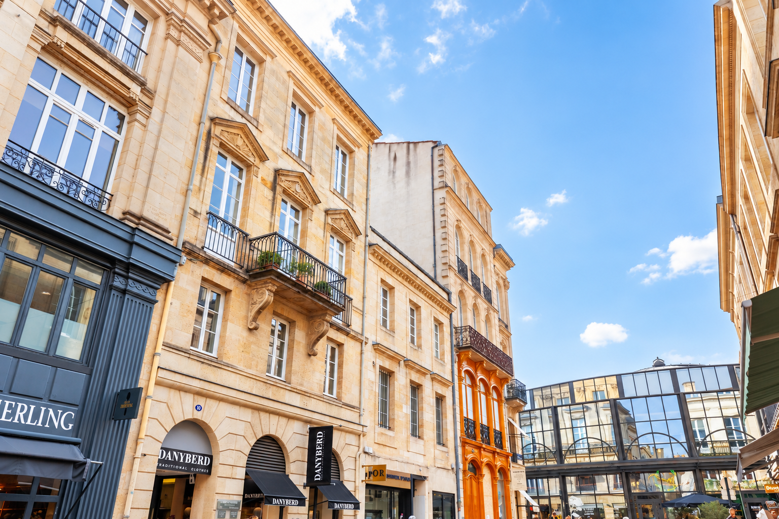 apartment 3 Rooms for sale on BORDEAUX (33000)