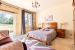 castle 20 Rooms for sale on BORDEAUX (33000)