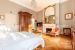apartment 4 Rooms for sale on BORDEAUX (33000)
