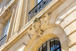 Votre journée au coeur du quartier exclusif du Jardin Public ...