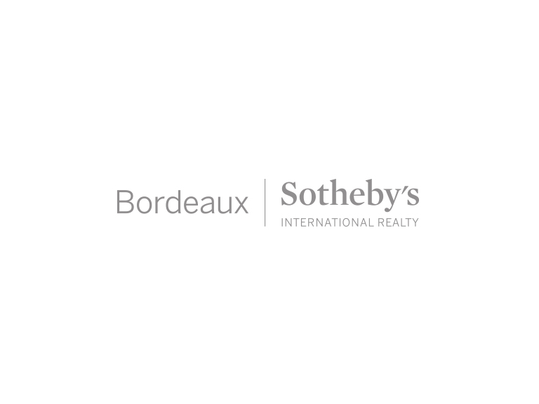 Sale House Arcachon 9 Rooms 289 m²